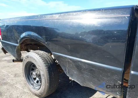 2000 Ford Ranger Xl/Xlt z USA, uszkodzony, nr VIN 1FTYR10C9YPB46733